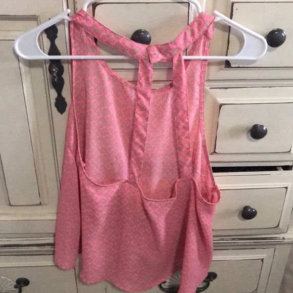 Pink flowy top - Picture 2 of 3